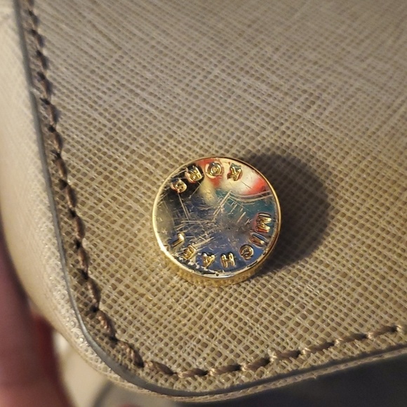 Michael Kors Handbag - Picture 6 of 9